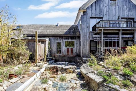 9 Pond Road Truro MA 02666