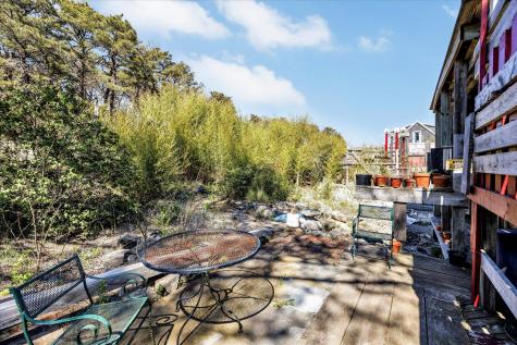 9 Pond Road Truro MA 02666
