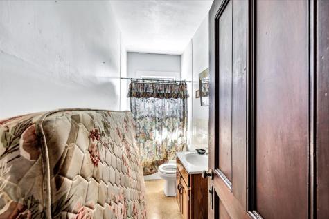 9 Pond Road Truro MA 02666