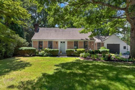 25 Chapaquoit Way East Sandwich MA 02537