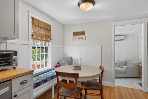 25 Chapaquoit Way East Sandwich MA 02537
