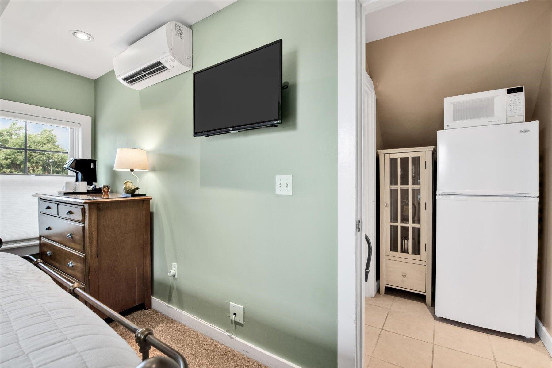 184 Bradford Street Provincetown MA 02657