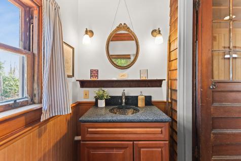 10 Quissett Avenue Falmouth MA 02543