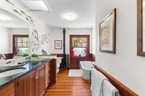 10 Quissett Avenue Falmouth MA 02543