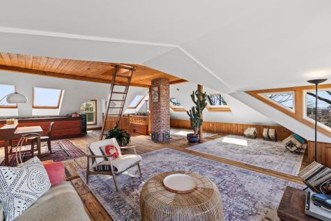 10 Quissett Avenue Falmouth MA 02543