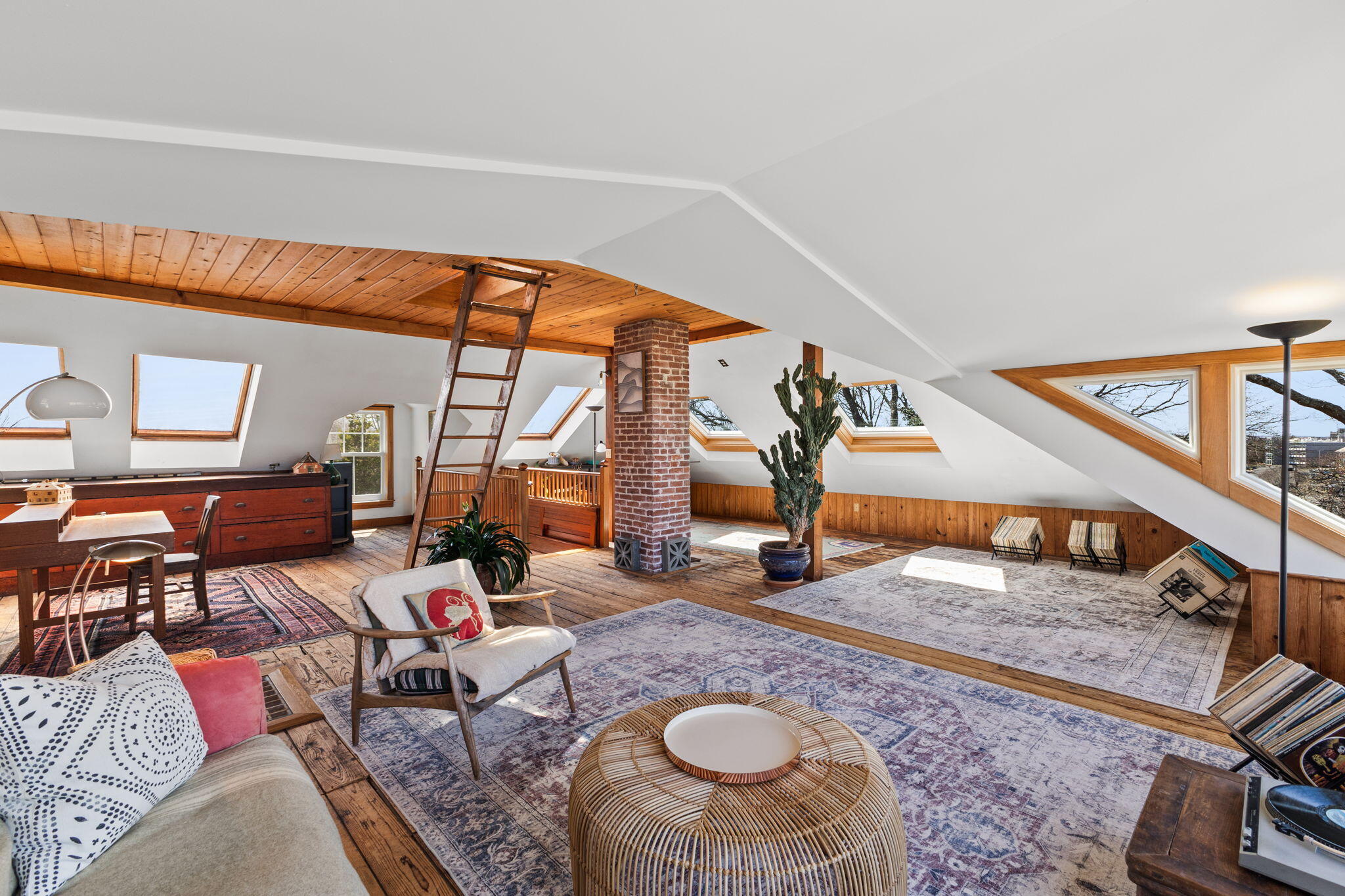 10 Quissett Avenue Falmouth MA 02543