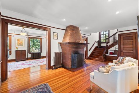 10 Quissett Avenue Falmouth MA 02543