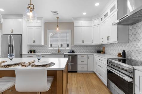 17 Josiah Path Falmouth MA 02540