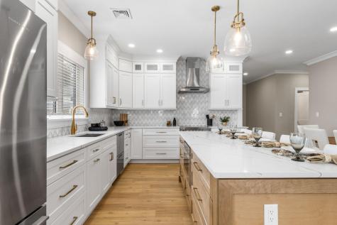 17 Josiah Path Falmouth MA 02540