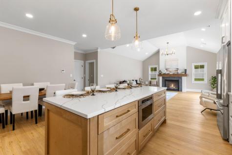 17 Josiah Path Falmouth MA 02540