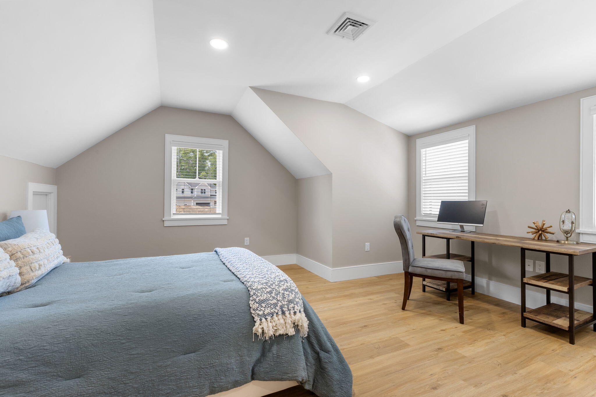 17 Josiah Path Falmouth MA 02540