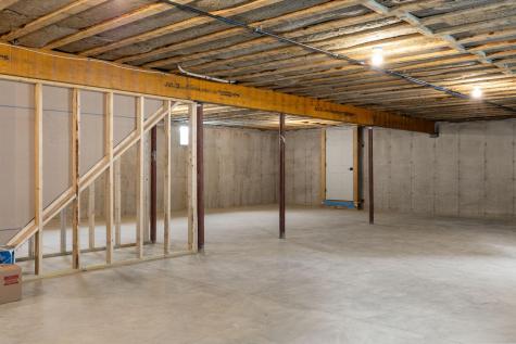 17 Josiah Path Falmouth MA 02540