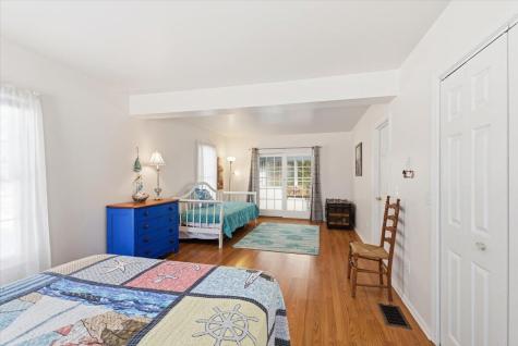 32 Niagara Lane Yarmouth MA 02673