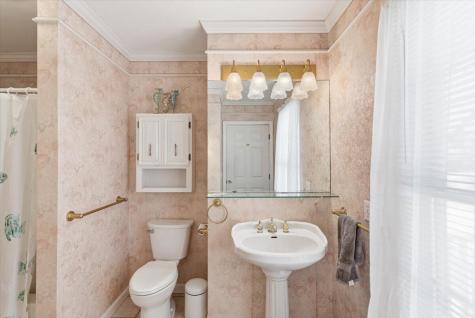 32 Niagara Lane Yarmouth MA 02673