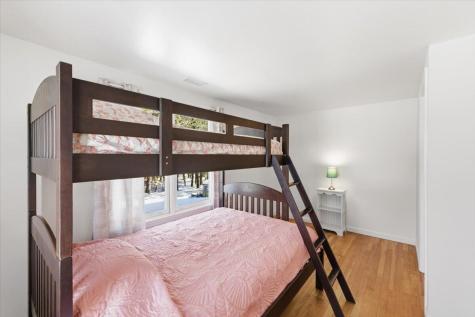 32 Niagara Lane Yarmouth MA 02673