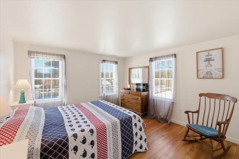 32 Niagara Lane Yarmouth MA 02673