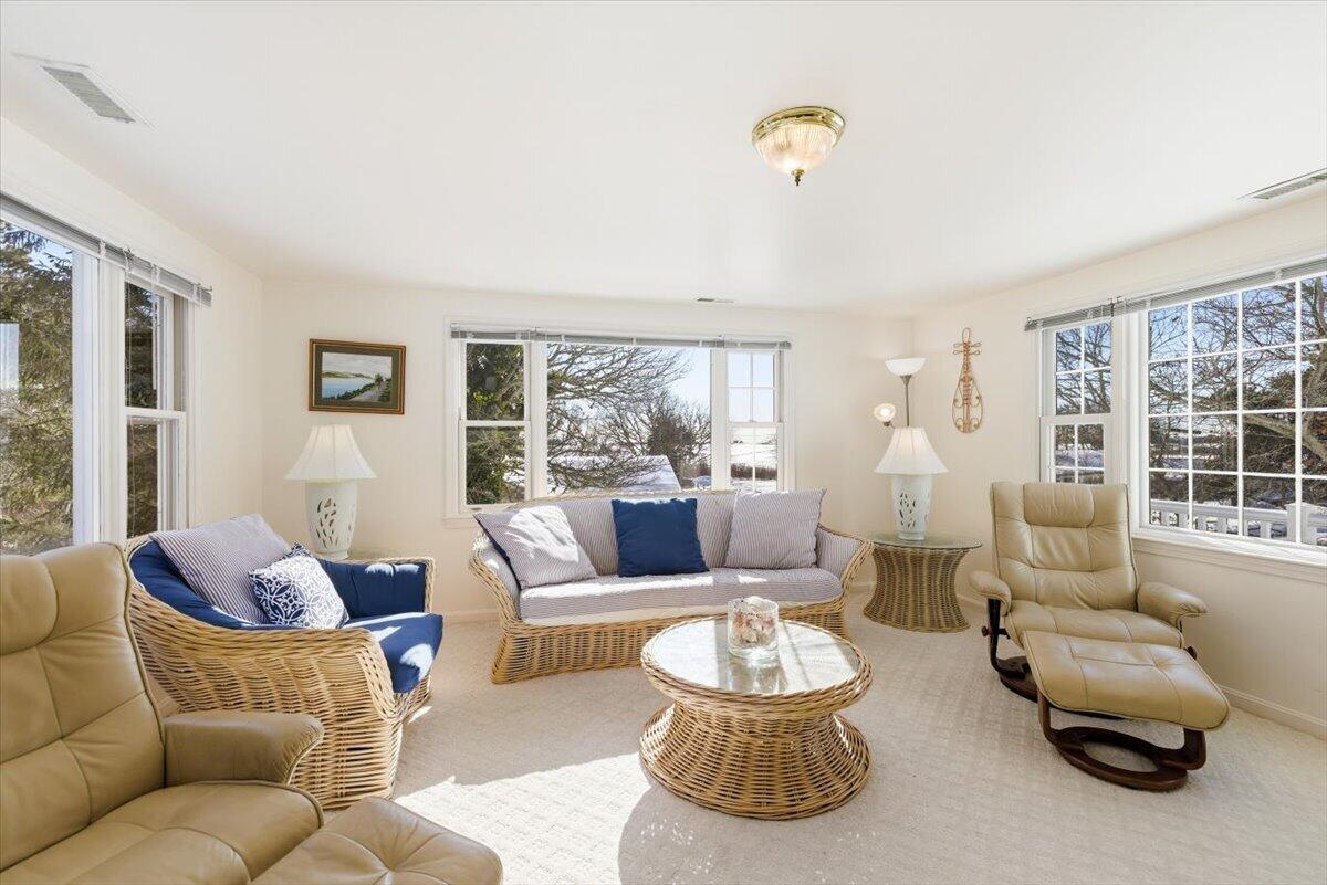 32 Niagara Lane Yarmouth MA 02673