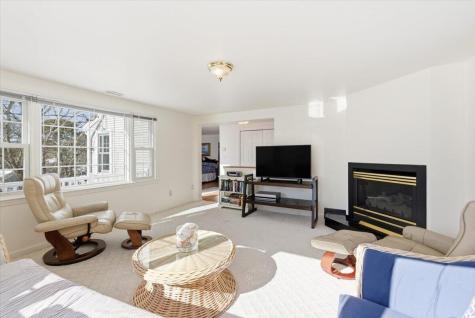 32 Niagara Lane Yarmouth MA 02673