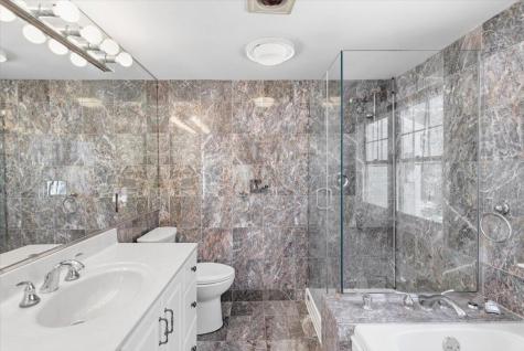 32 Niagara Lane Yarmouth MA 02673