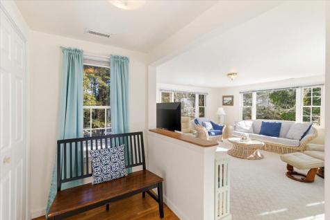 32 Niagara Lane Yarmouth MA 02673