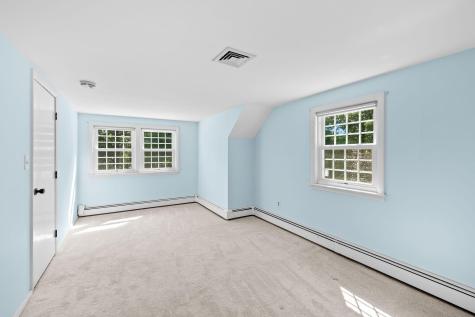 11 Barnes Lane West Yarmouth MA 02673