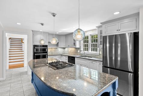 11 Barnes Lane West Yarmouth MA 02673
