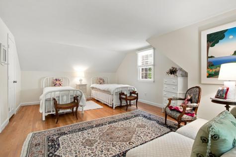 286 Midpine Road Cummaquid MA 02630