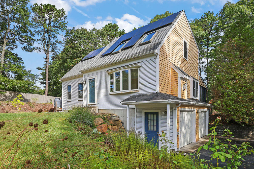 9 Beachwood Road Bourne MA 02532