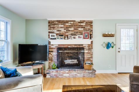 98 Ebenezer Lane Brewster MA 02631