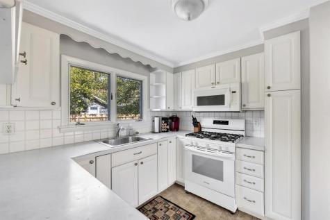 34 S Main Street Dennis MA 02670
