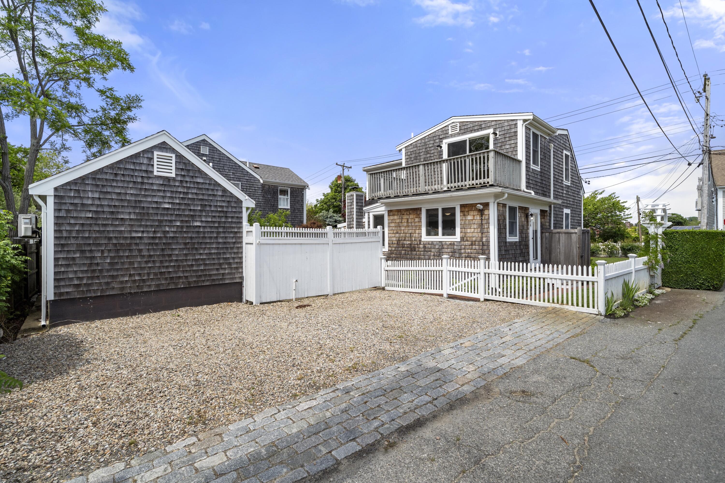 44 Pleasant Street Provincetown MA 02657