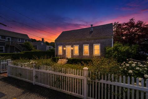 44 Pleasant Street Provincetown MA 02657