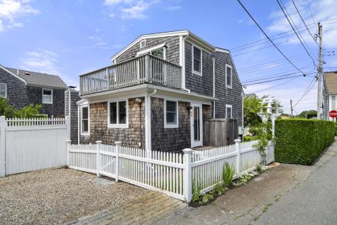 44 Pleasant Street Provincetown MA 02657