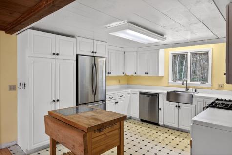 121 Captain Small Road Yarmouth MA 02664