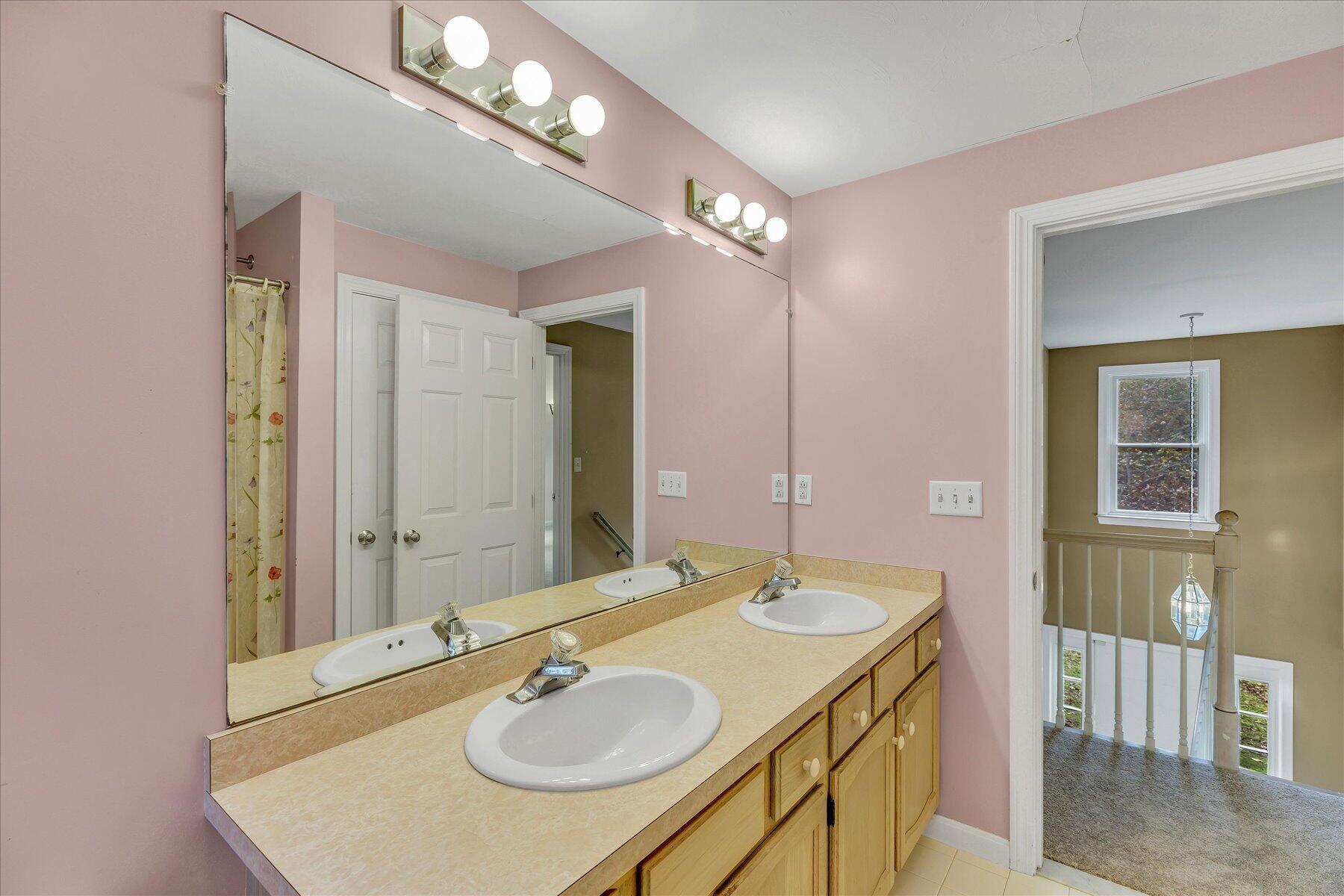 92 Brentwood Lane Yarmouth MA 02675