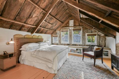 32 Higgins Hollow Road Truro MA 02666