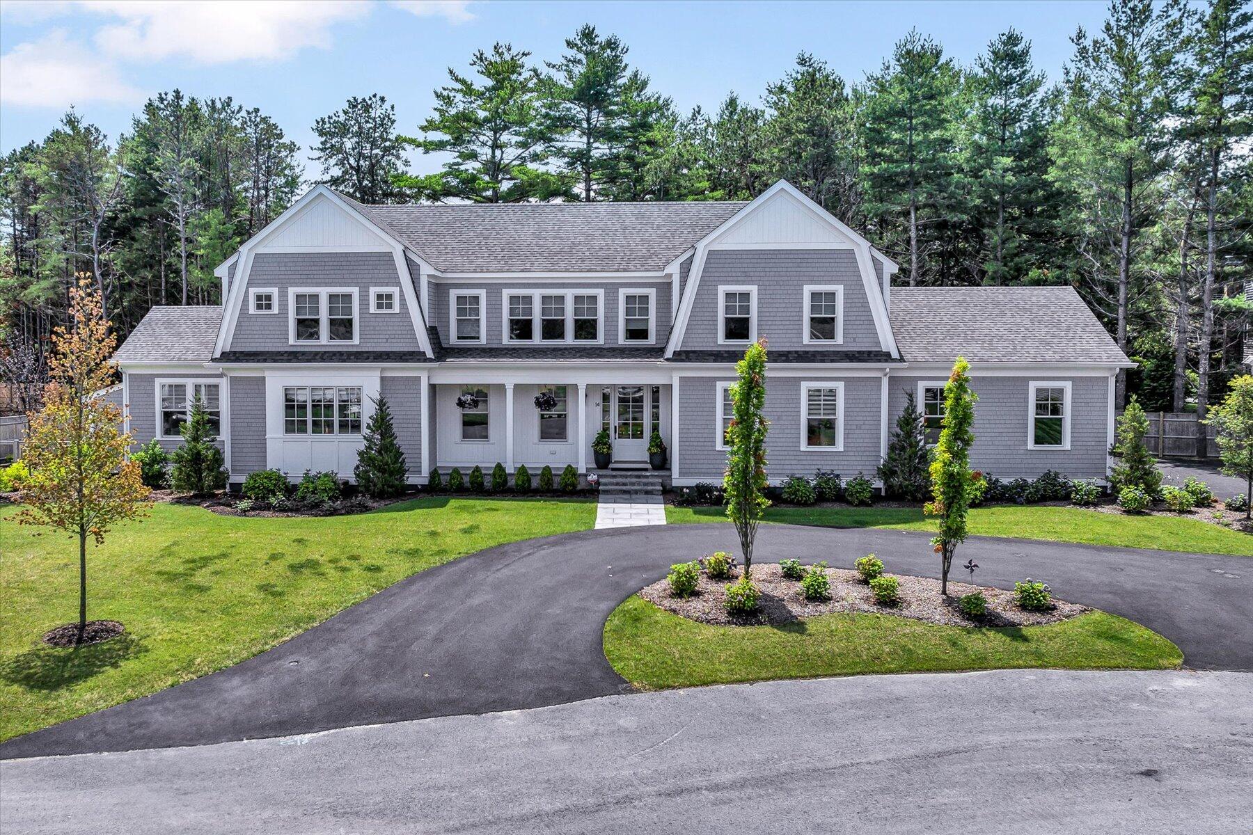 14 Willow Circle Mashpee MA 02649