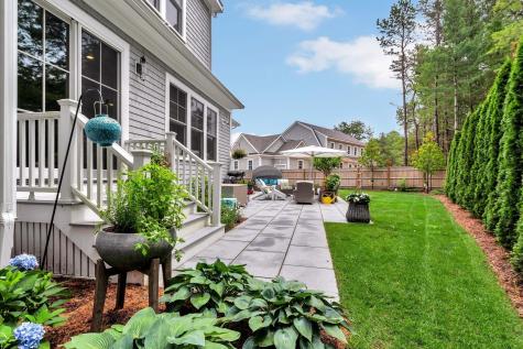 14 Willow Circle Mashpee MA 02649