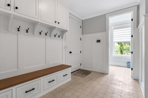 14 Willow Circle Mashpee MA 02649