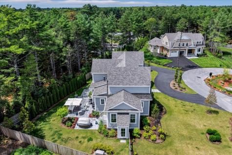 14 Willow Circle Mashpee MA 02649