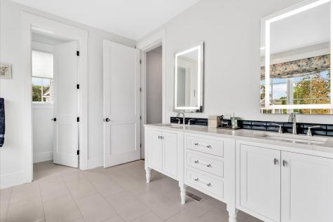 14 Willow Circle Mashpee MA 02649