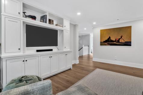 14 Willow Circle Mashpee MA 02649