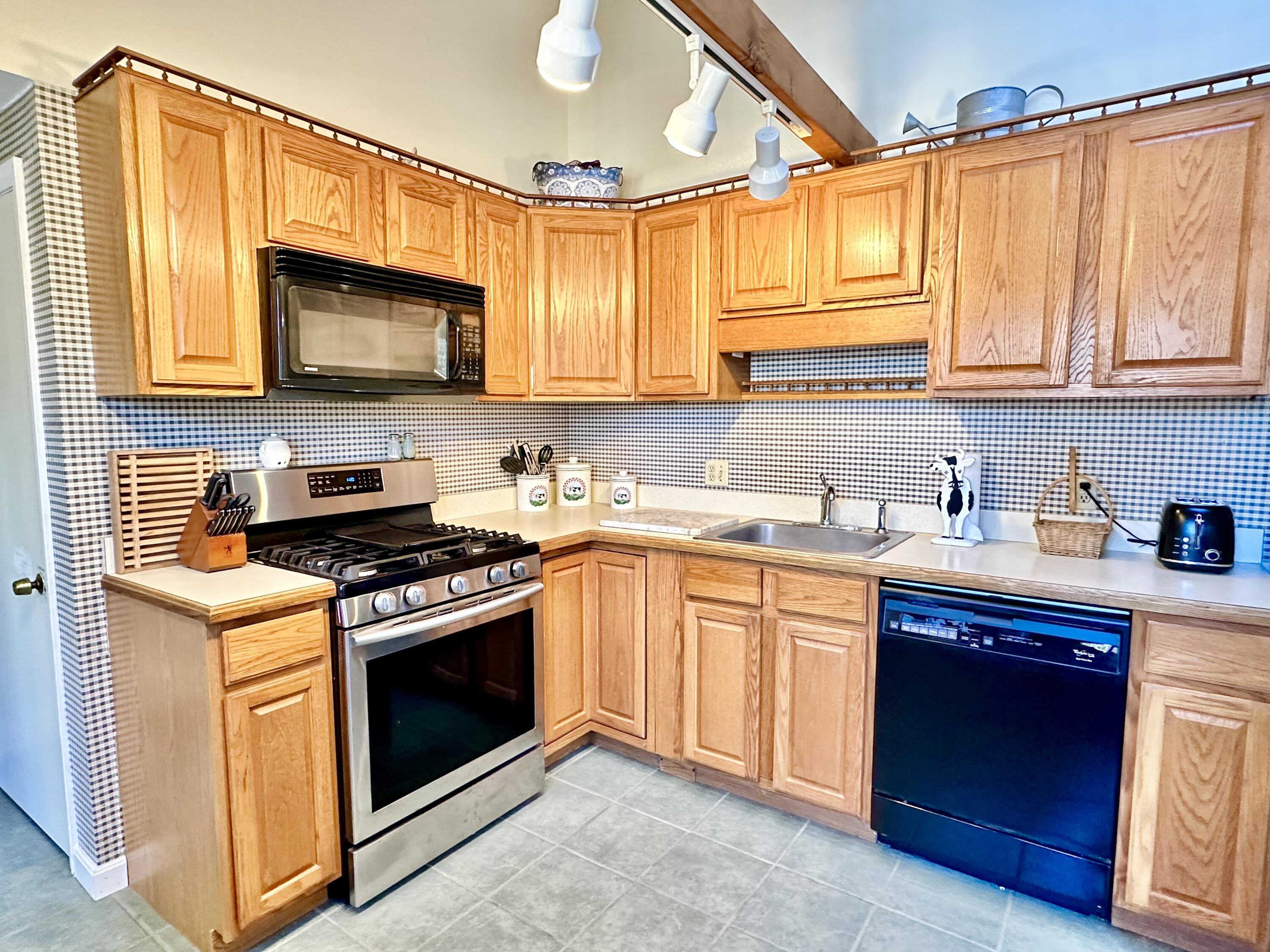 32 Jo-anna Drive Yarmouth MA 02664