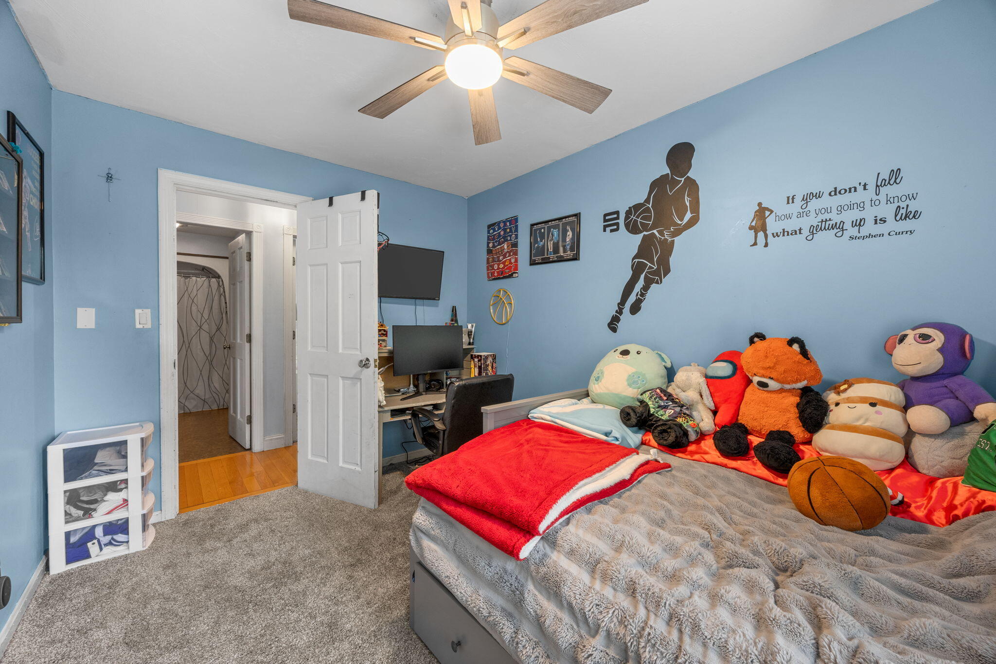 4 Knob Lane Bourne MA 02532