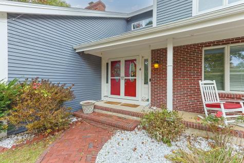 4 Knob Lane Bourne MA 02532