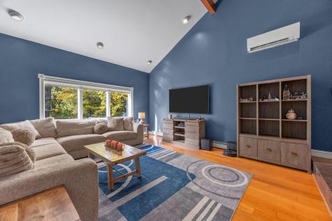 4 Knob Lane Bourne MA 02532