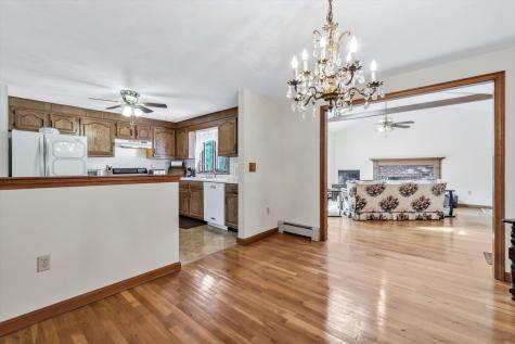 25 Wiley Post Lane East Falmouth MA 02536