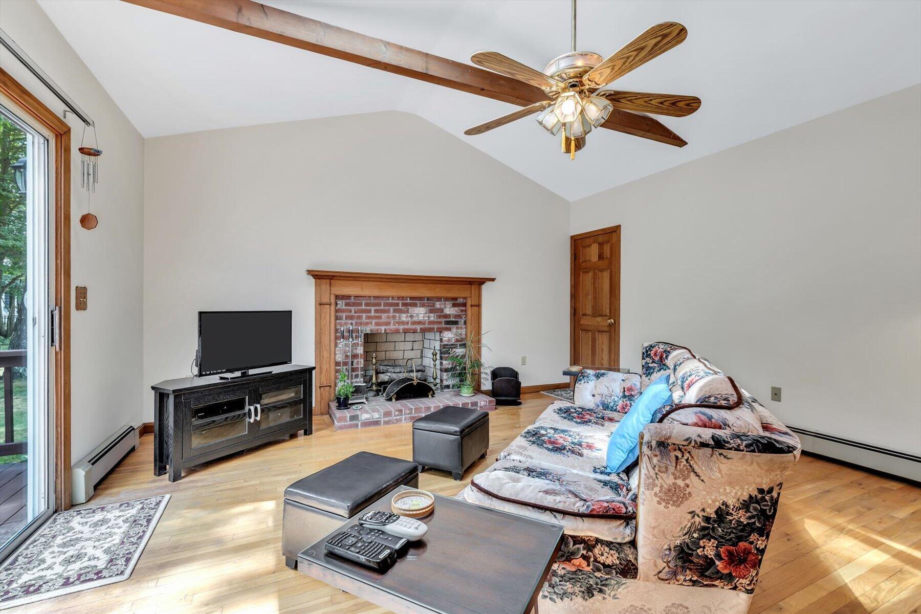 25 Wiley Post Lane East Falmouth MA 02536