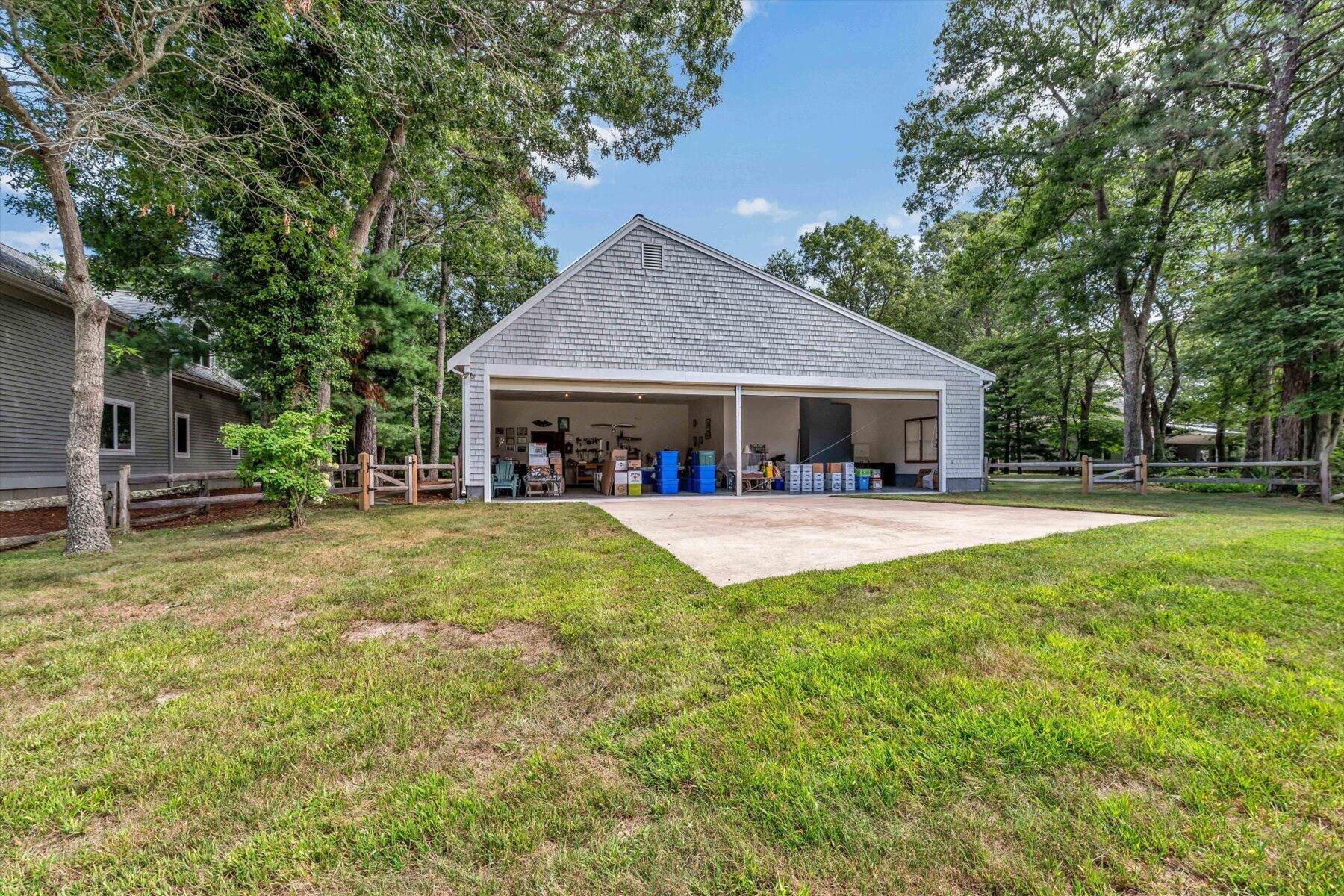 25 Wiley Post Lane East Falmouth MA 02536