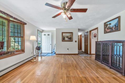25 Wiley Post Lane East Falmouth MA 02536
